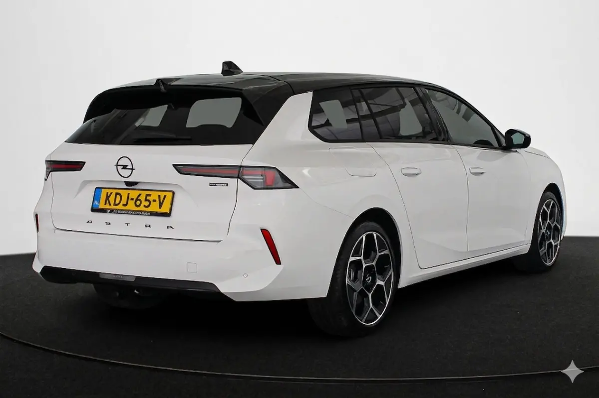 1.6 Turbo Plug In Hybrid GS Pano / LED / Trekhaak / LED