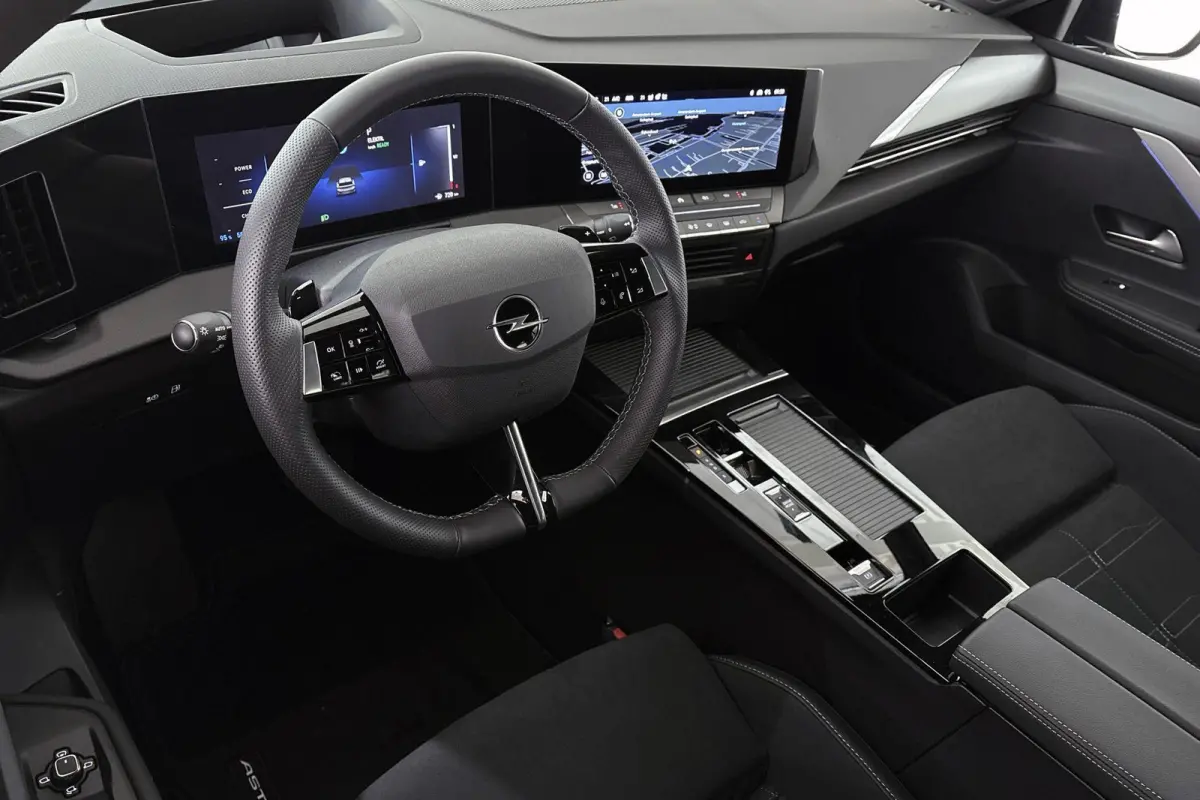 1.6 Turbo Plug In Hybrid GS Pano / LED / Trekhaak / LED