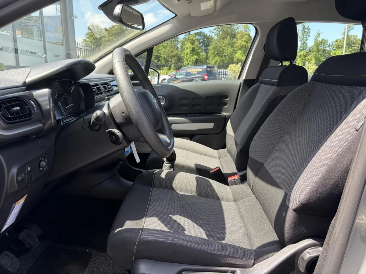 1.2 PureTech S&S Feel Apple Carplay/Android,Trekhaak,Pdc,Navi,Clima,Cruise,Dealer Onderhouden,Rijstrooksensor,Apk tot 06-2027