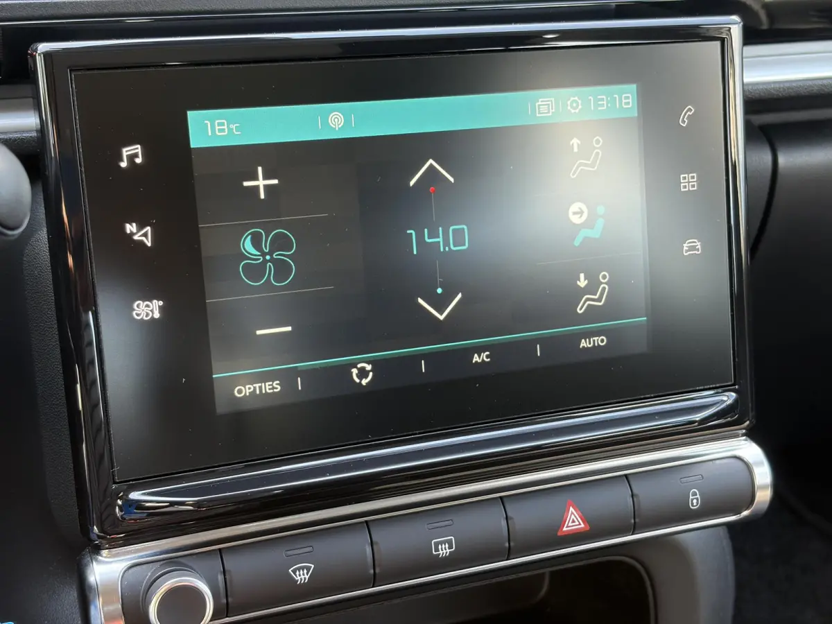 1.2 PureTech S&S Feel Apple Carplay/Android,Trekhaak,Pdc,Navi,Clima,Cruise,Dealer Onderhouden,Rijstrooksensor,Apk tot 06-2027