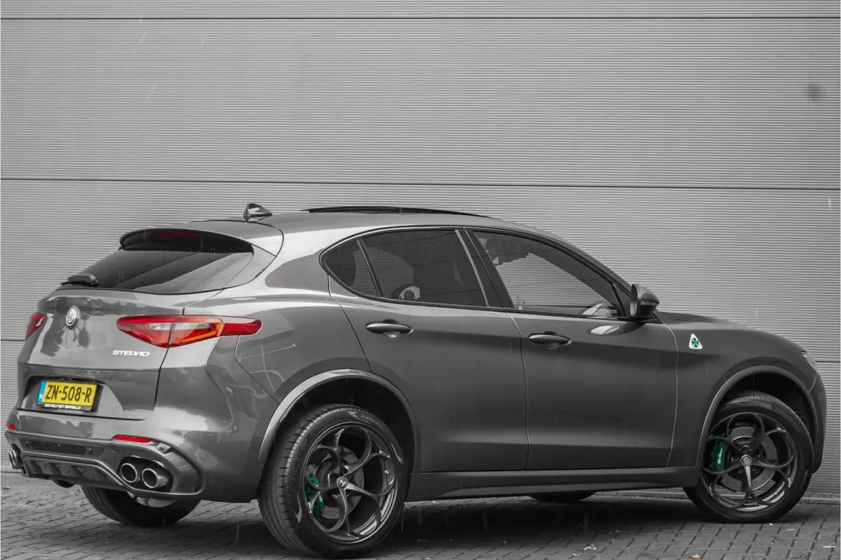 2.9 V6 AWD Quadrifoglio Pano H&K Carbon ACC Squadra NL Auto