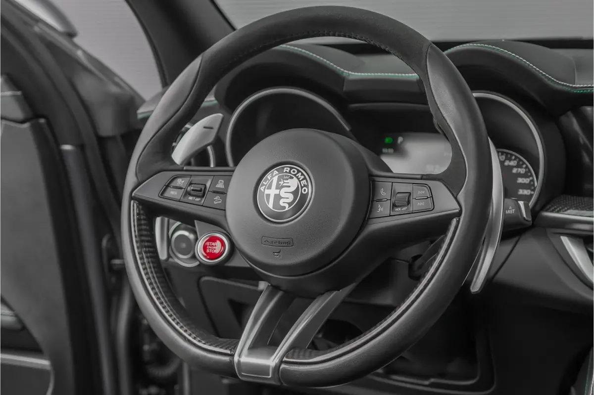 2.9 V6 AWD Quadrifoglio Pano H&K Carbon ACC Squadra NL Auto