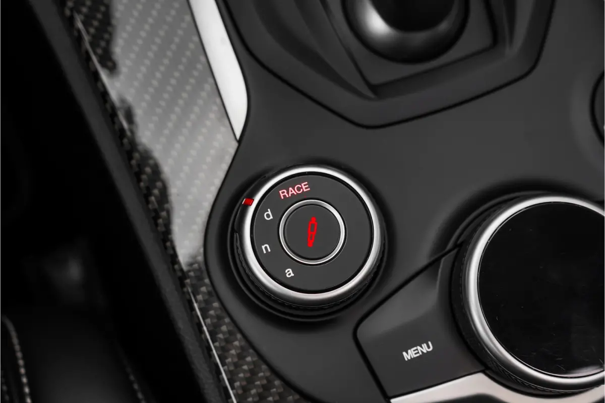 2.9 V6 AWD Quadrifoglio Pano H&K Carbon ACC Squadra NL Auto