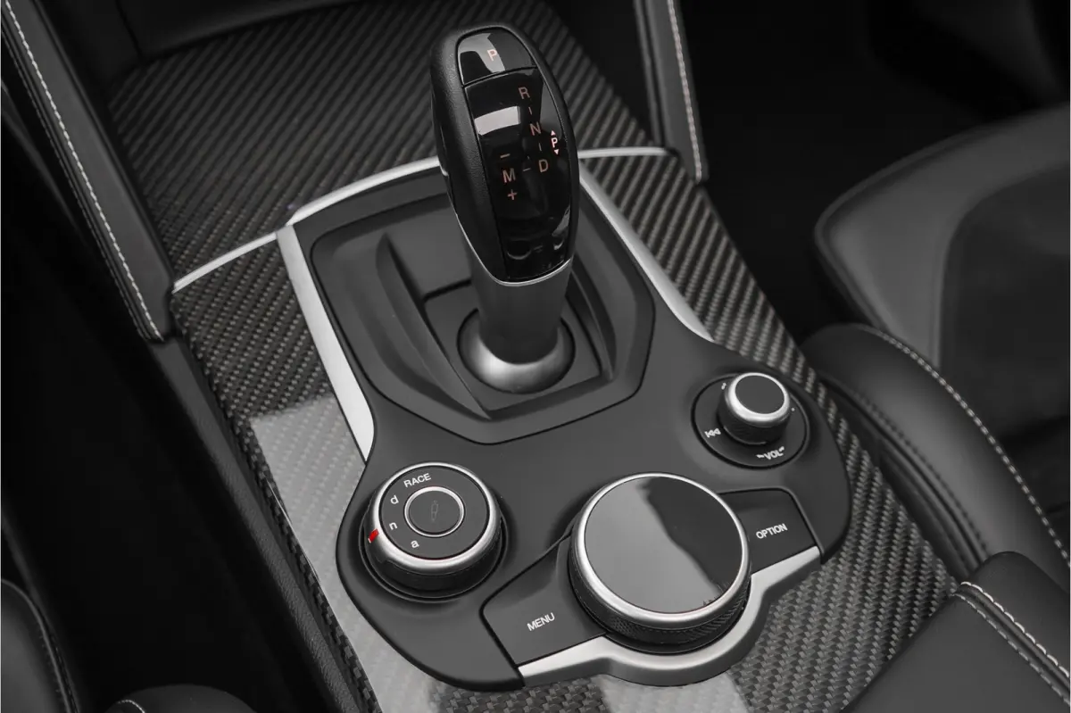 2.9 V6 AWD Quadrifoglio Pano H&K Carbon ACC Squadra NL Auto