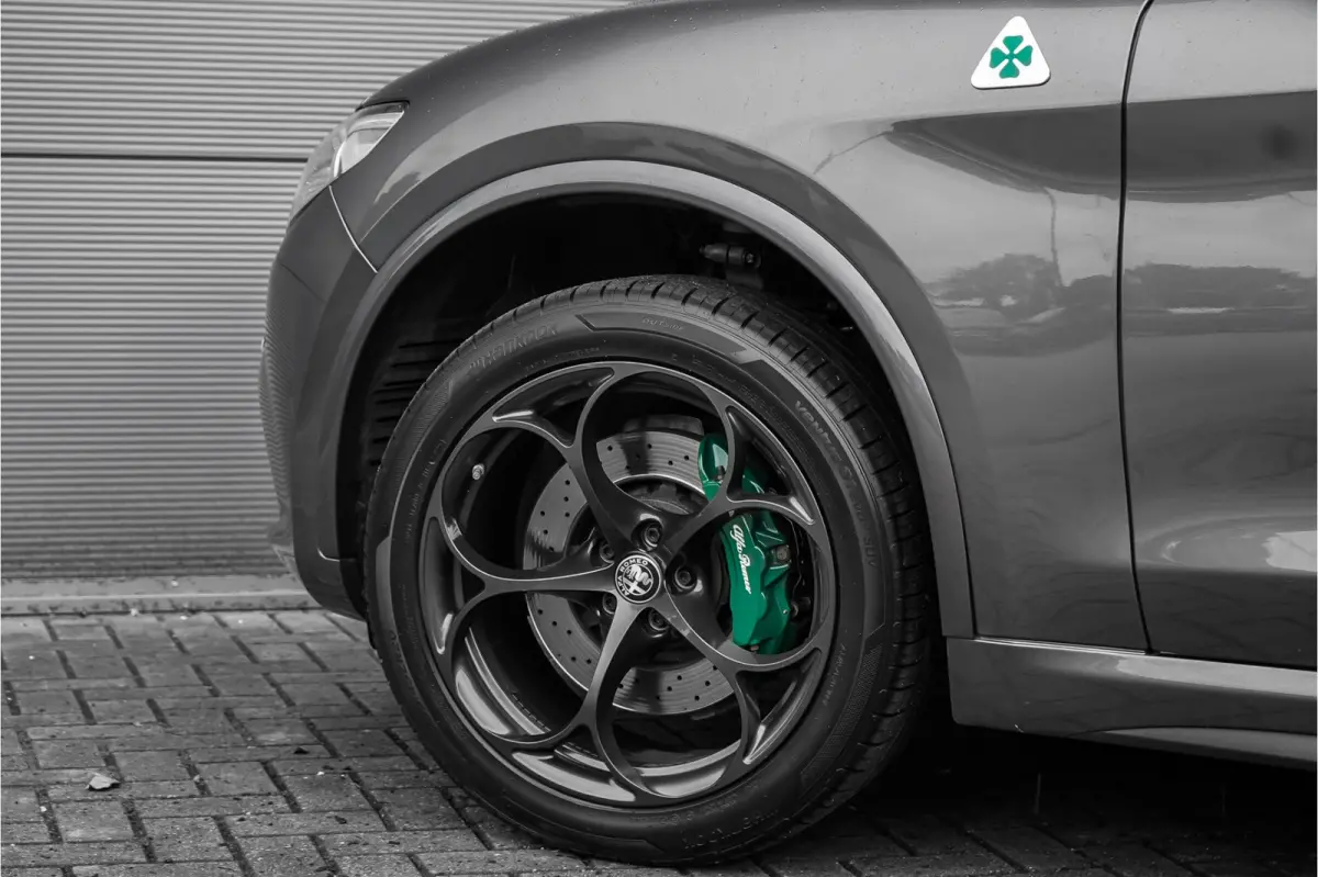 2.9 V6 AWD Quadrifoglio Pano H&K Carbon ACC Squadra NL Auto