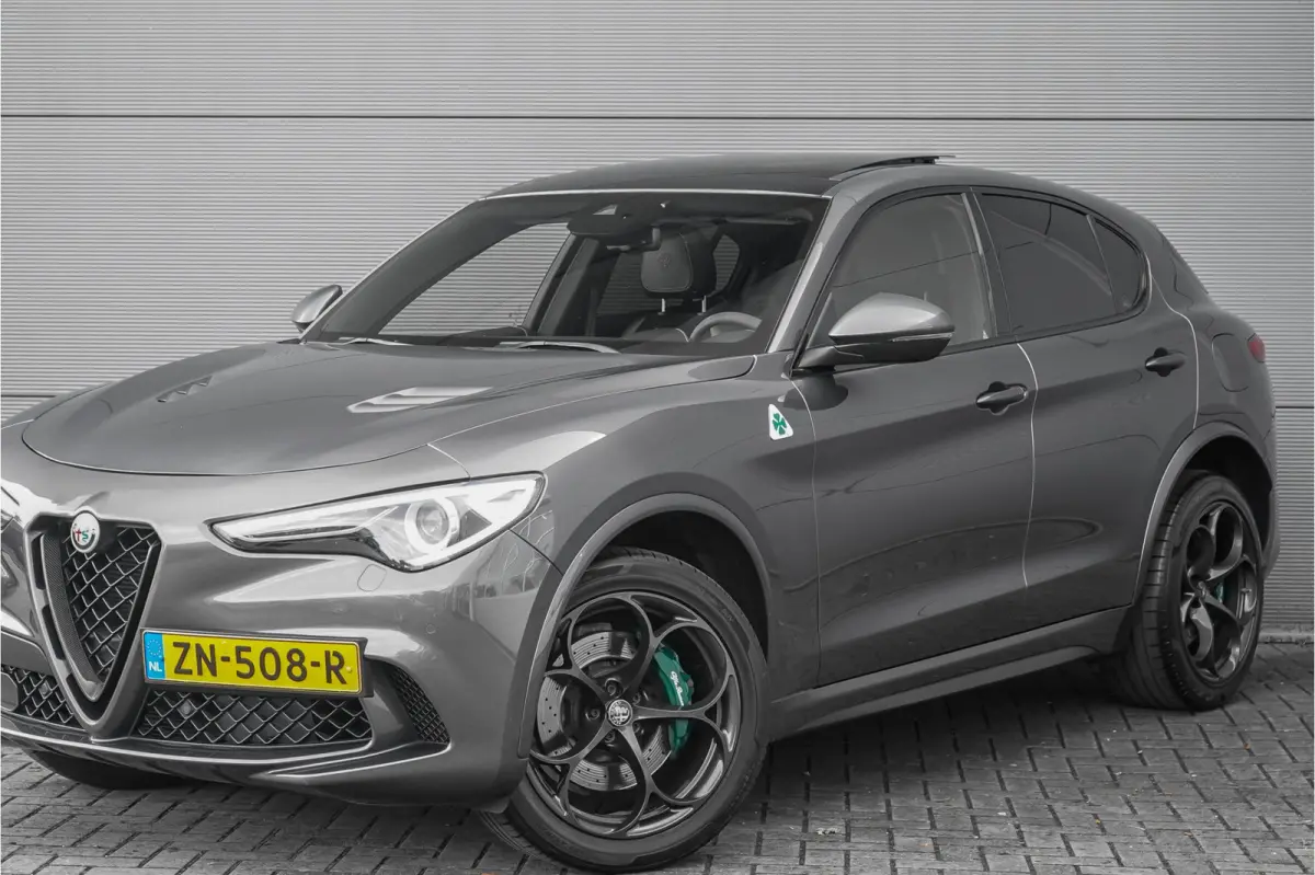 2.9 V6 AWD Quadrifoglio Pano H&K Carbon ACC Squadra NL Auto