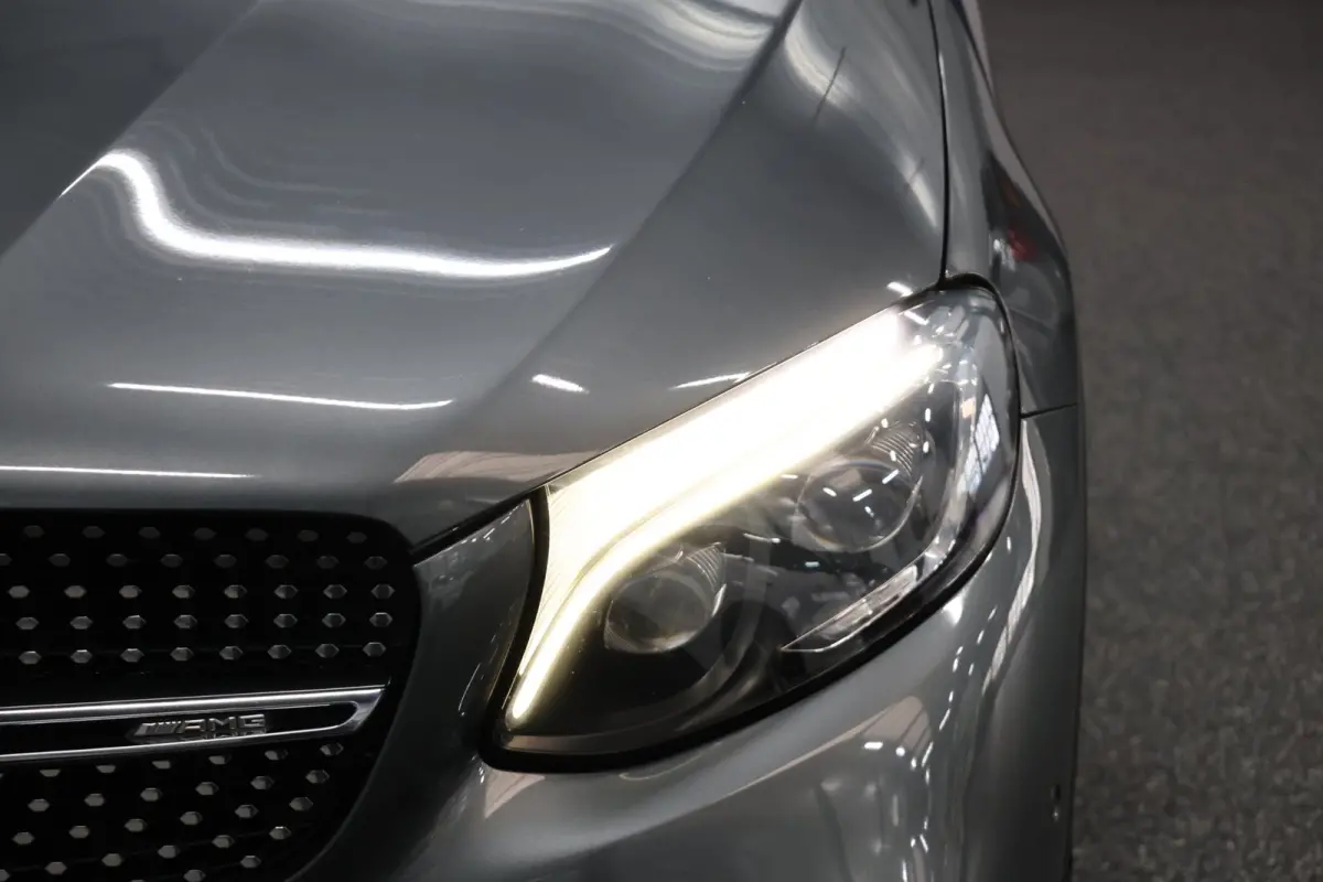 AMG 43 4MATIC 367+PK BTW/LED/PANORAMADAK/HALF LEDER+S.VERWARMING/19" LMV/CAM/CRUISE/ECC/12 MND GARANTIE!