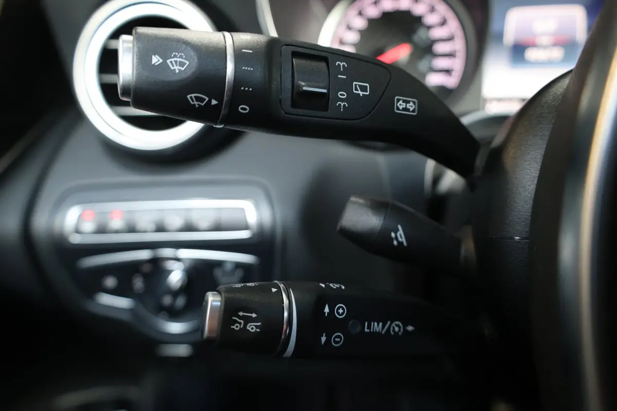 AMG 43 4MATIC 367+PK BTW/LED/PANORAMADAK/HALF LEDER+S.VERWARMING/19" LMV/CAM/CRUISE/ECC/12 MND GARANTIE!
