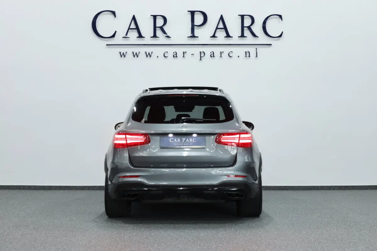 AMG 43 4MATIC 367+PK BTW/LED/PANORAMADAK/HALF LEDER+S.VERWARMING/19" LMV/CAM/CRUISE/ECC/12 MND GARANTIE!