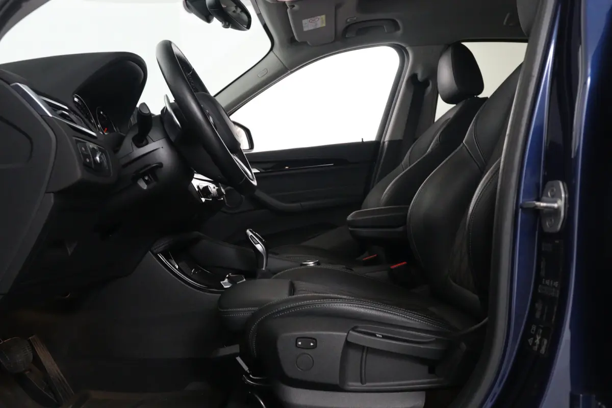 xDrive20i High Executive | Dealer Onderhouden! | Open Dak | Trekhaak | Sportstoelen | HUD | LED | Half Leder | Stoelverwarming | Cruise Control | Camera | Navi | Clima