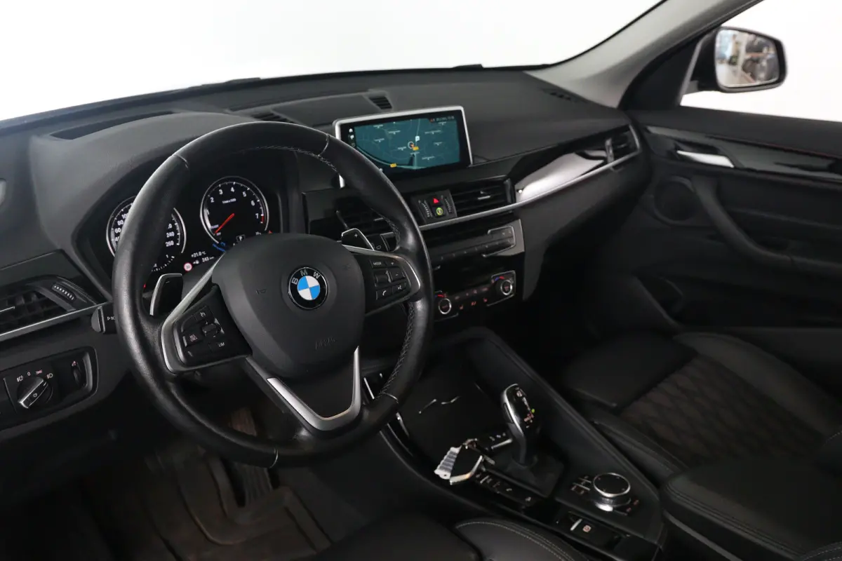 xDrive20i High Executive | Dealer Onderhouden! | Open Dak | Trekhaak | Sportstoelen | HUD | LED | Half Leder | Stoelverwarming | Cruise Control | Camera | Navi | Clima