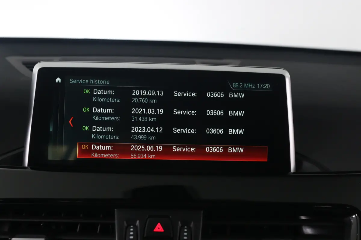 xDrive20i High Executive | Dealer Onderhouden! | Open Dak | Trekhaak | Sportstoelen | HUD | LED | Half Leder | Stoelverwarming | Cruise Control | Camera | Navi | Clima