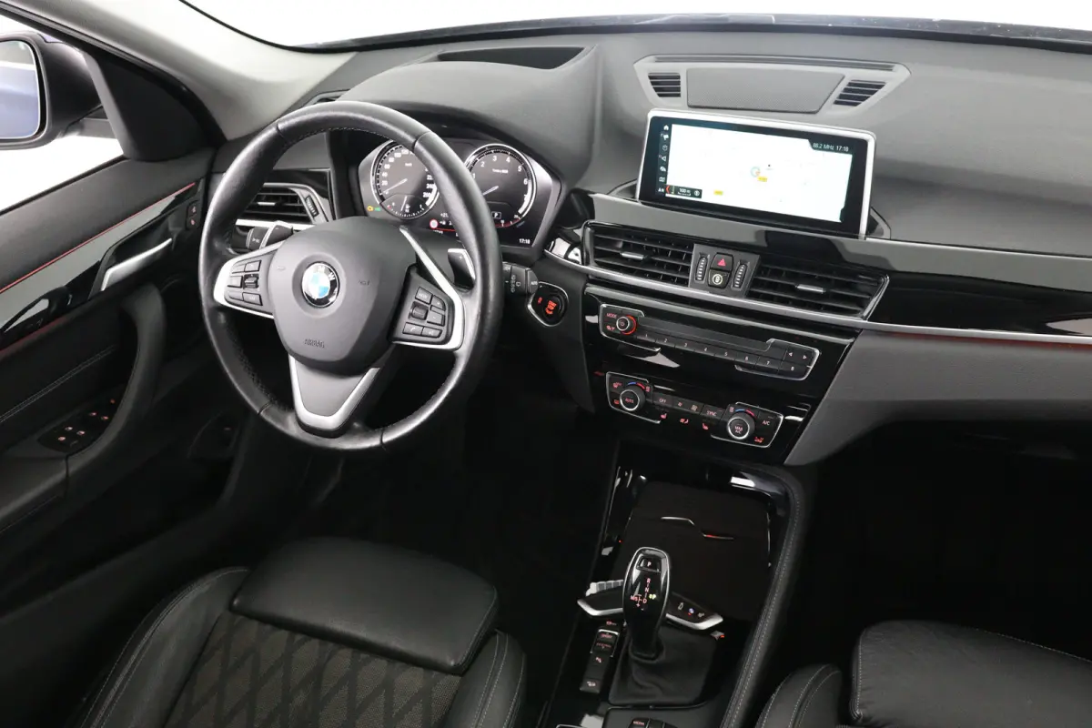 xDrive20i High Executive | Dealer Onderhouden! | Open Dak | Trekhaak | Sportstoelen | HUD | LED | Half Leder | Stoelverwarming | Cruise Control | Camera | Navi | Clima