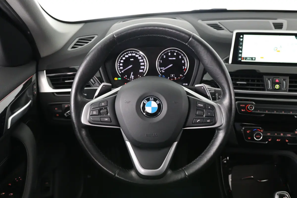 xDrive20i High Executive | Dealer Onderhouden! | Open Dak | Trekhaak | Sportstoelen | HUD | LED | Half Leder | Stoelverwarming | Cruise Control | Camera | Navi | Clima