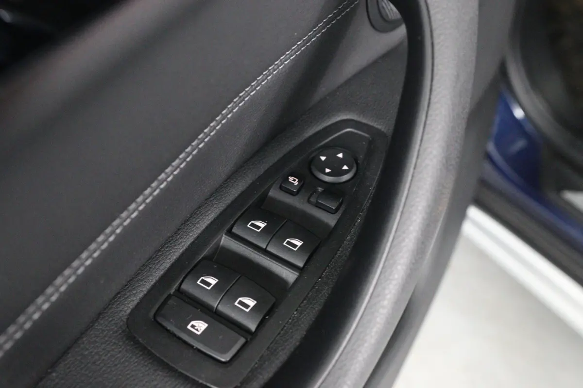 xDrive20i High Executive | Dealer Onderhouden! | Open Dak | Trekhaak | Sportstoelen | HUD | LED | Half Leder | Stoelverwarming | Cruise Control | Camera | Navi | Clima