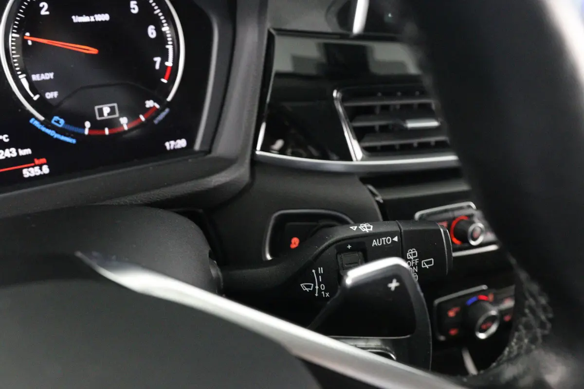 xDrive20i High Executive | Dealer Onderhouden! | Open Dak | Trekhaak | Sportstoelen | HUD | LED | Half Leder | Stoelverwarming | Cruise Control | Camera | Navi | Clima