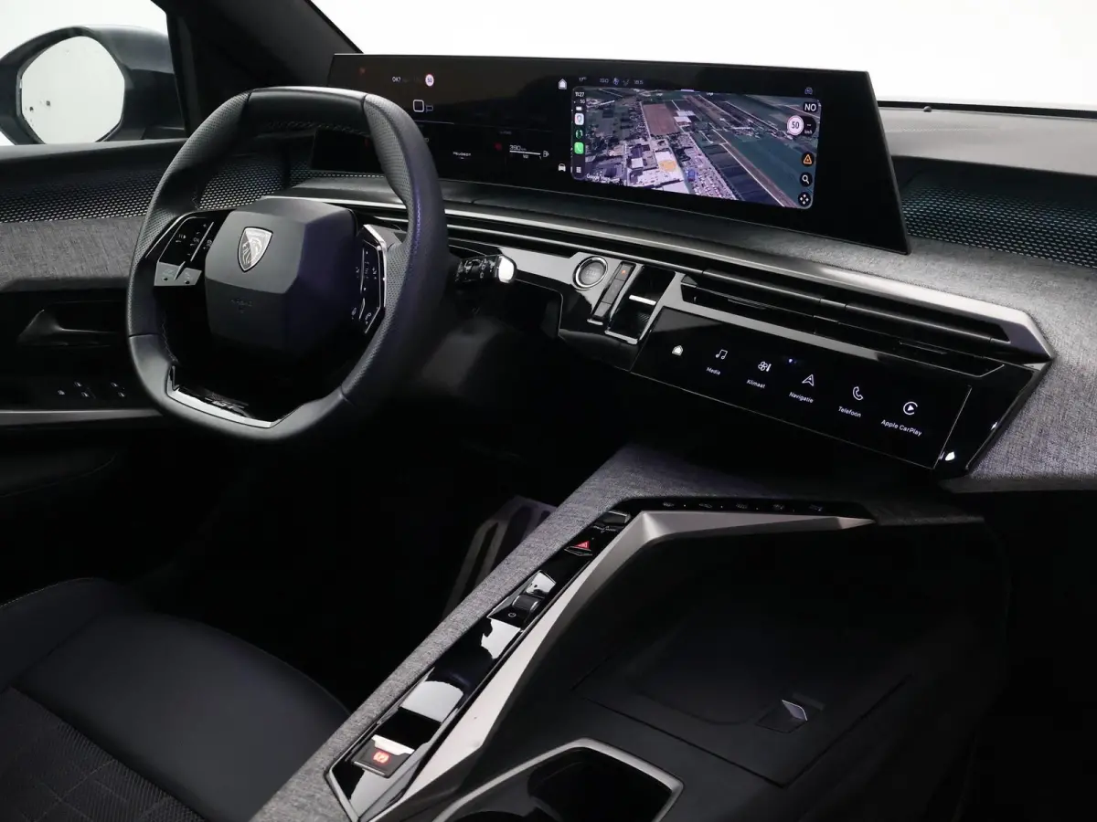 HYBRID 145 7-PERS GT MILD HYBRID + CAMERA | ADAPTIVE CRUISE | 19 INCH | STOELVERW.