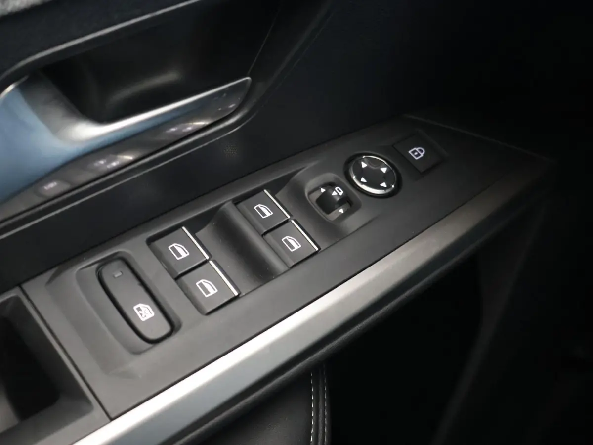 HYBRID 145 7-PERS GT MILD HYBRID + CAMERA | ADAPTIVE CRUISE | 19 INCH | STOELVERW.