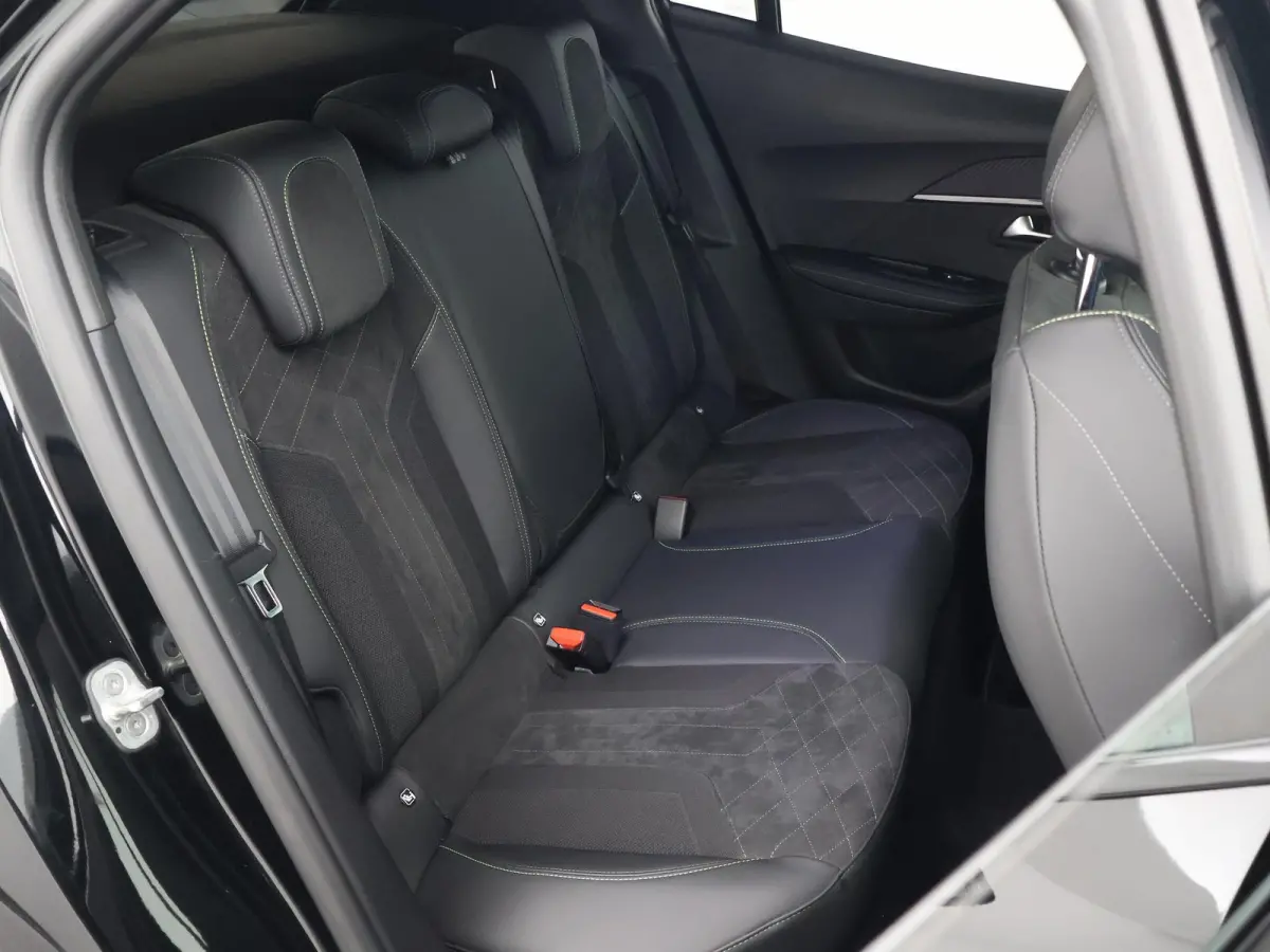 EV GT 50 kWh 3-FASE + ADAPTIVE CRUISE | PANORAMA | STOELVERW. | 18 INCH | 92% SOH | LEDER/ALCANTARA