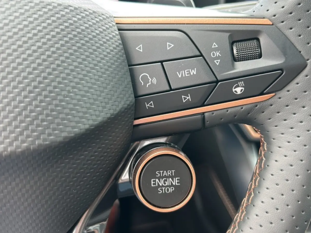 1.5 TSI eHYBRID VZ PANO-DAK/CAMERA/ELEK-KLEP/ACC/MEM/SENNHEISER/STOELVERW