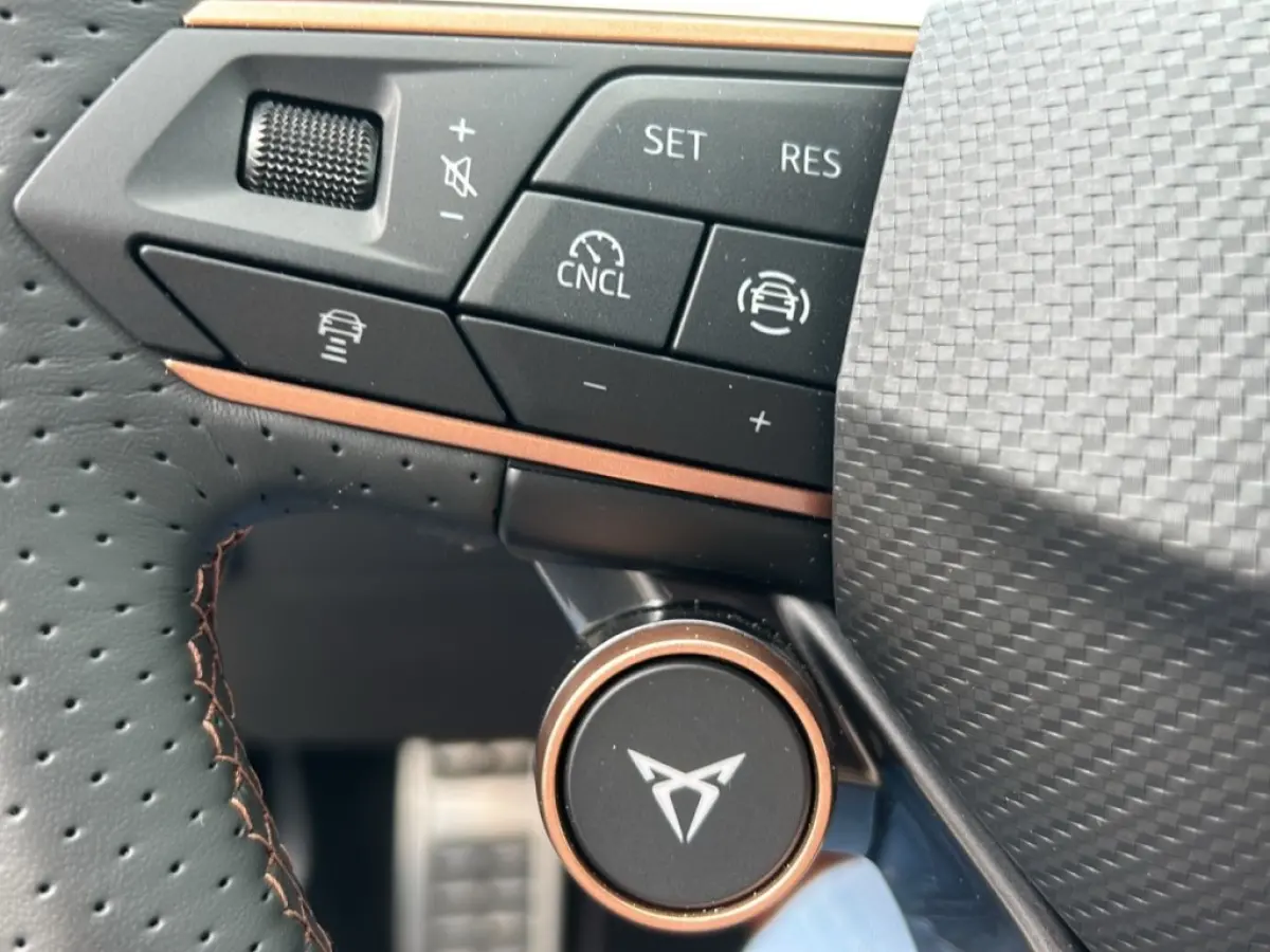 1.5 TSI eHYBRID VZ PANO-DAK/CAMERA/ELEK-KLEP/ACC/MEM/SENNHEISER/STOELVERW