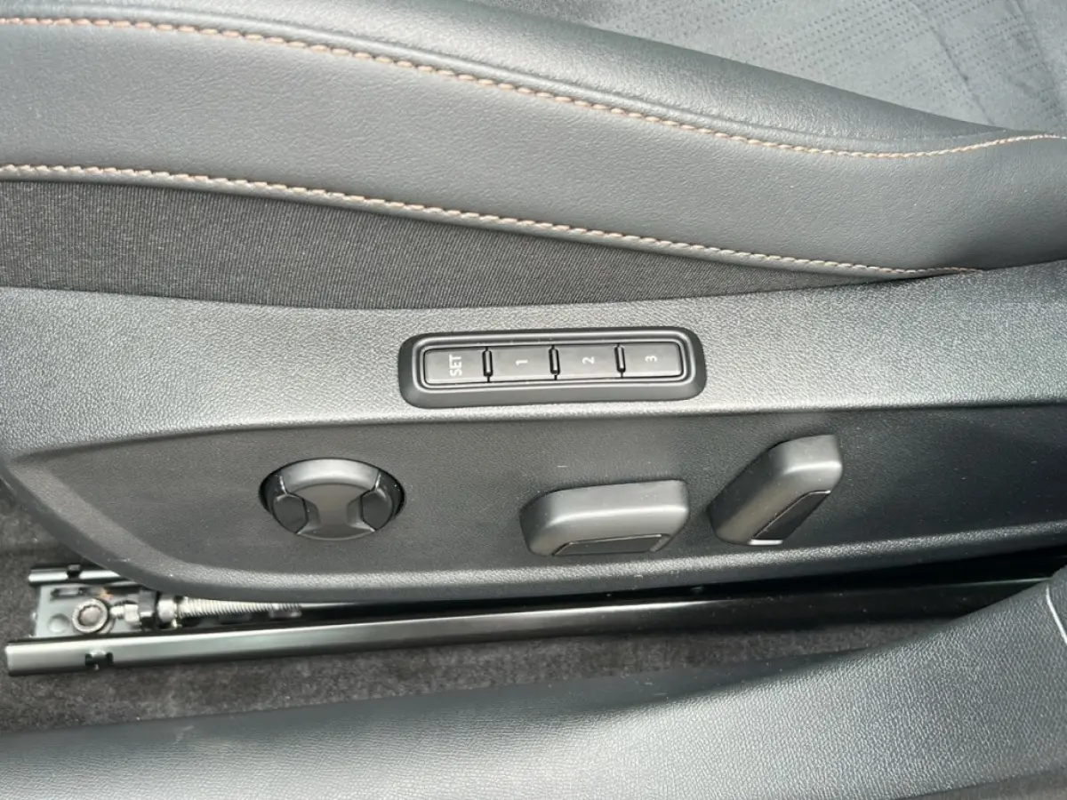 1.5 TSI eHYBRID VZ PANO-DAK/CAMERA/ELEK-KLEP/ACC/MEM/SENNHEISER/STOELVERW