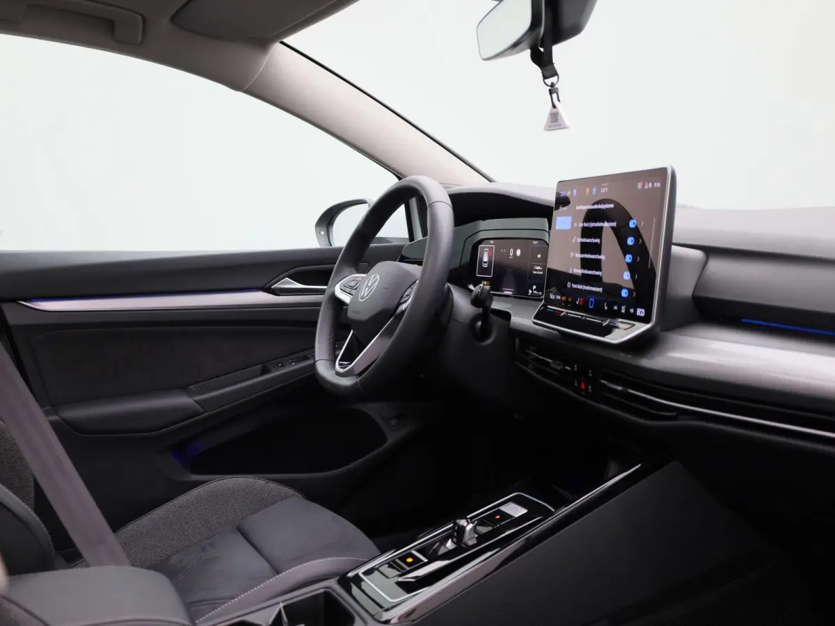 1.5 eHybrid Style Edition 204 PK| | SoH 100% | Panoramadak | Trekhaak Elektrisch | LED Matrix | Stoelverwarming | Stuurwielverwarming | ArtVelours Bekleding | Bestuurderstoel Met Geheugen