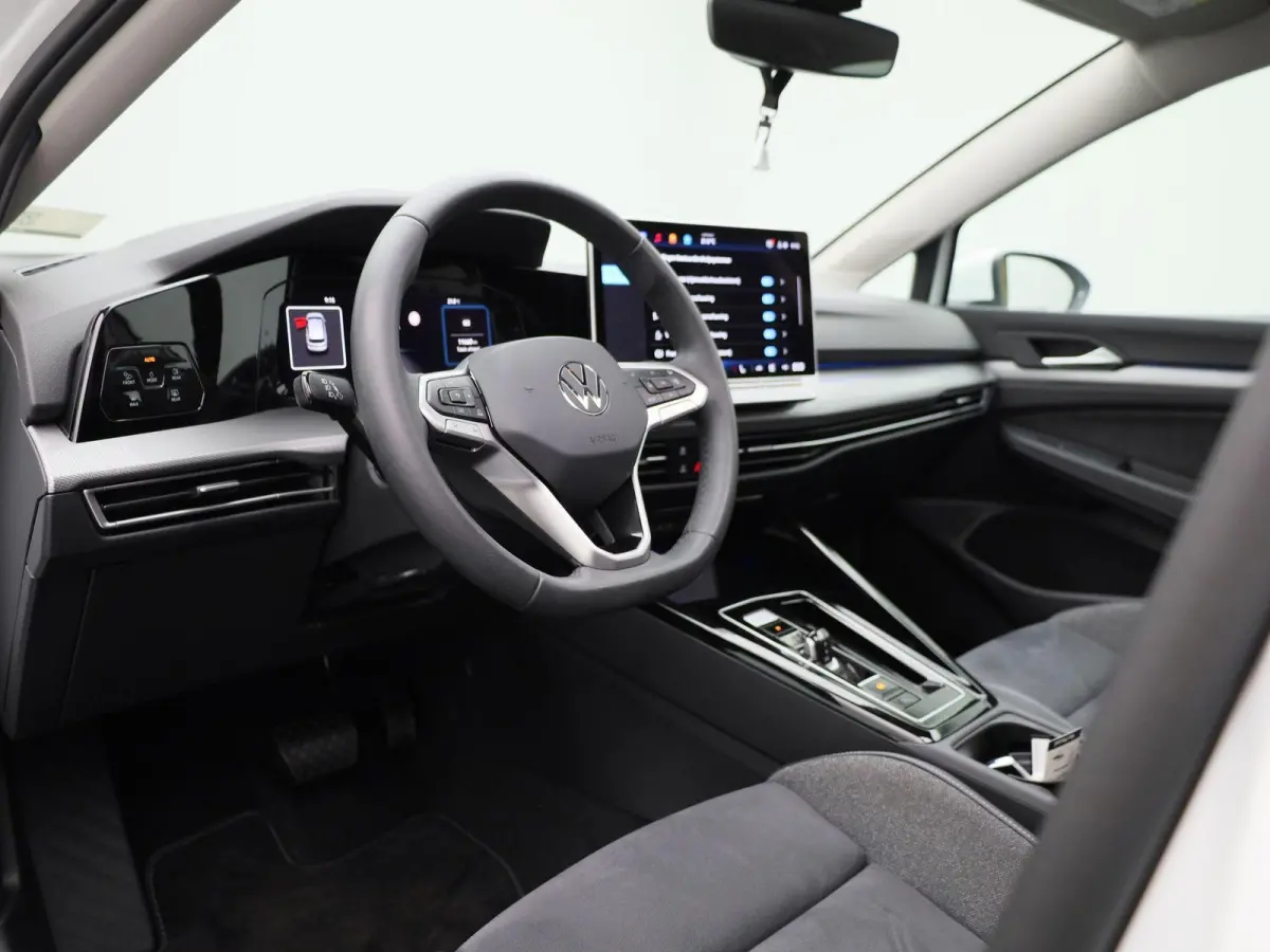 1.5 eHybrid Style Edition 204 PK| | SoH 100% | Panoramadak | Trekhaak Elektrisch | LED Matrix | Stoelverwarming | Stuurwielverwarming | ArtVelours Bekleding | Bestuurderstoel Met Geheugen