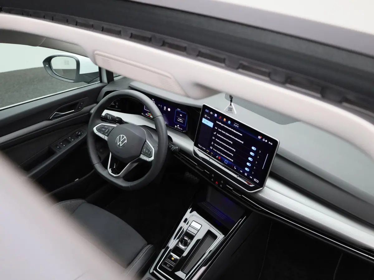 1.5 eHybrid Style Edition 204 PK| | SoH 100% | Panoramadak | Trekhaak Elektrisch | LED Matrix | Stoelverwarming | Stuurwielverwarming | ArtVelours Bekleding | Bestuurderstoel Met Geheugen