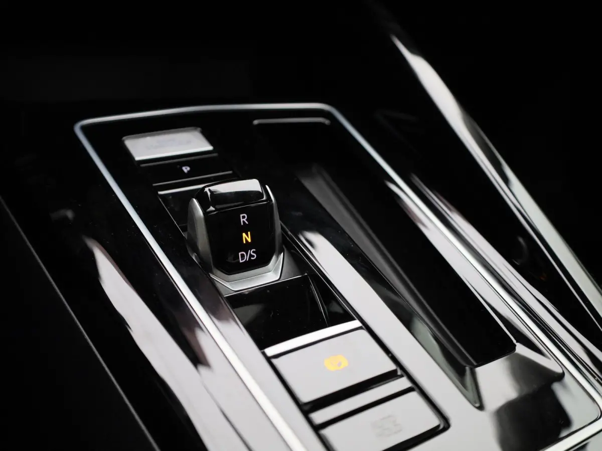1.5 eHybrid Style Edition 204 PK| | SoH 100% | Panoramadak | Trekhaak Elektrisch | LED Matrix | Stoelverwarming | Stuurwielverwarming | ArtVelours Bekleding | Bestuurderstoel Met Geheugen