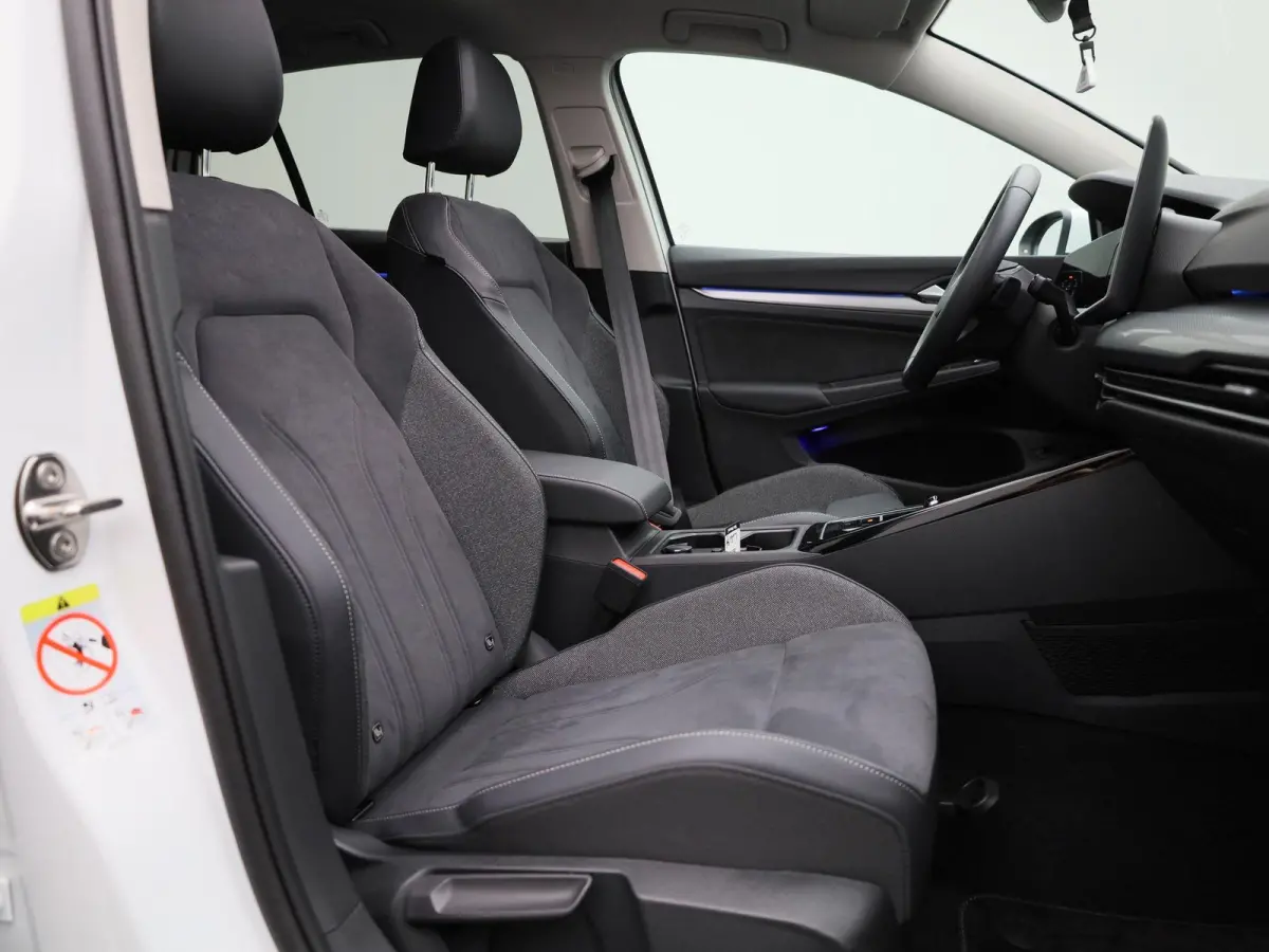 1.5 eHybrid Style Edition 204 PK| | SoH 100% | Panoramadak | Trekhaak Elektrisch | LED Matrix | Stoelverwarming | Stuurwielverwarming | ArtVelours Bekleding | Bestuurderstoel Met Geheugen