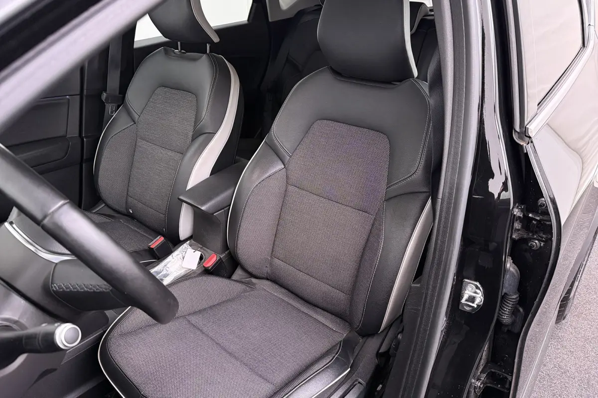 1.0 TCe 90 Edition One Carplay Camera Cruise