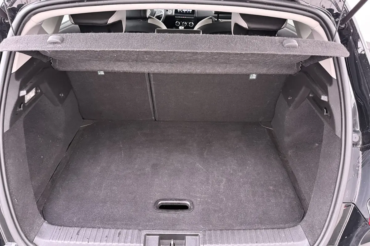 1.0 TCe 90 Edition One Carplay Camera Cruise