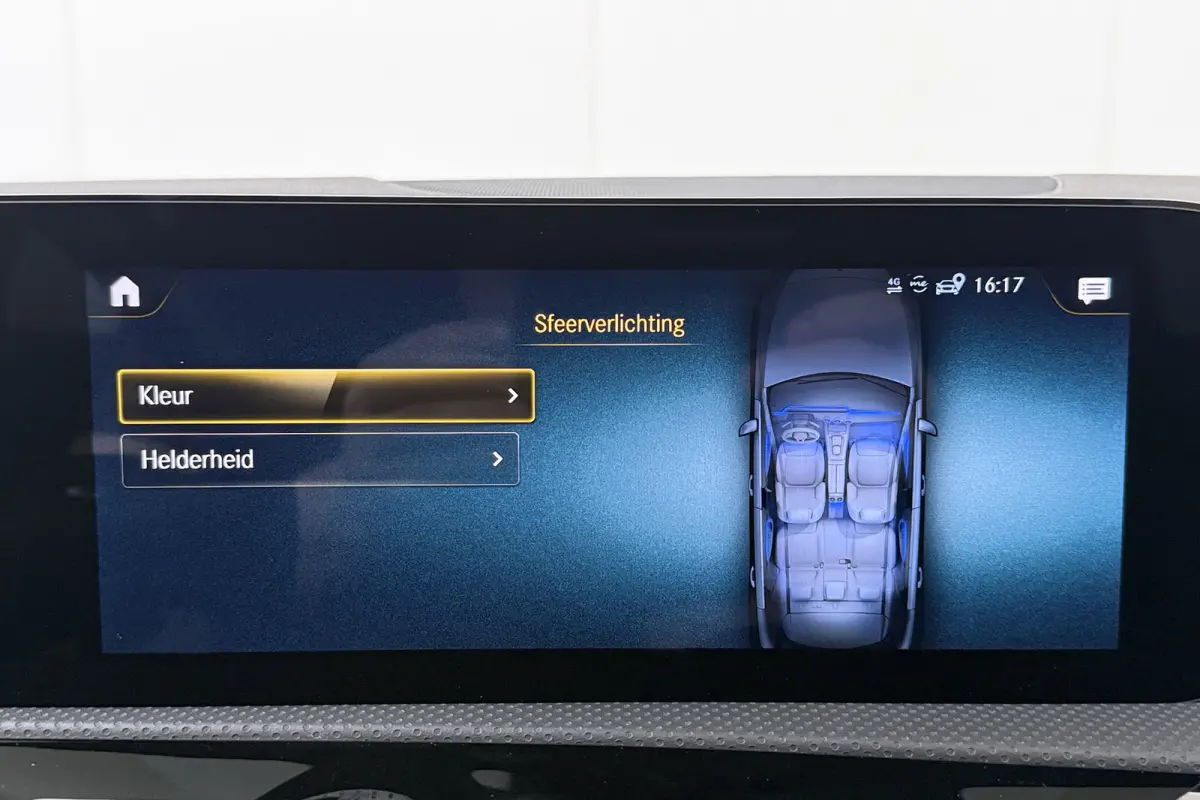 180 Aut. AMG Night-Pack Camera 18'LMV Sfeerverlichting