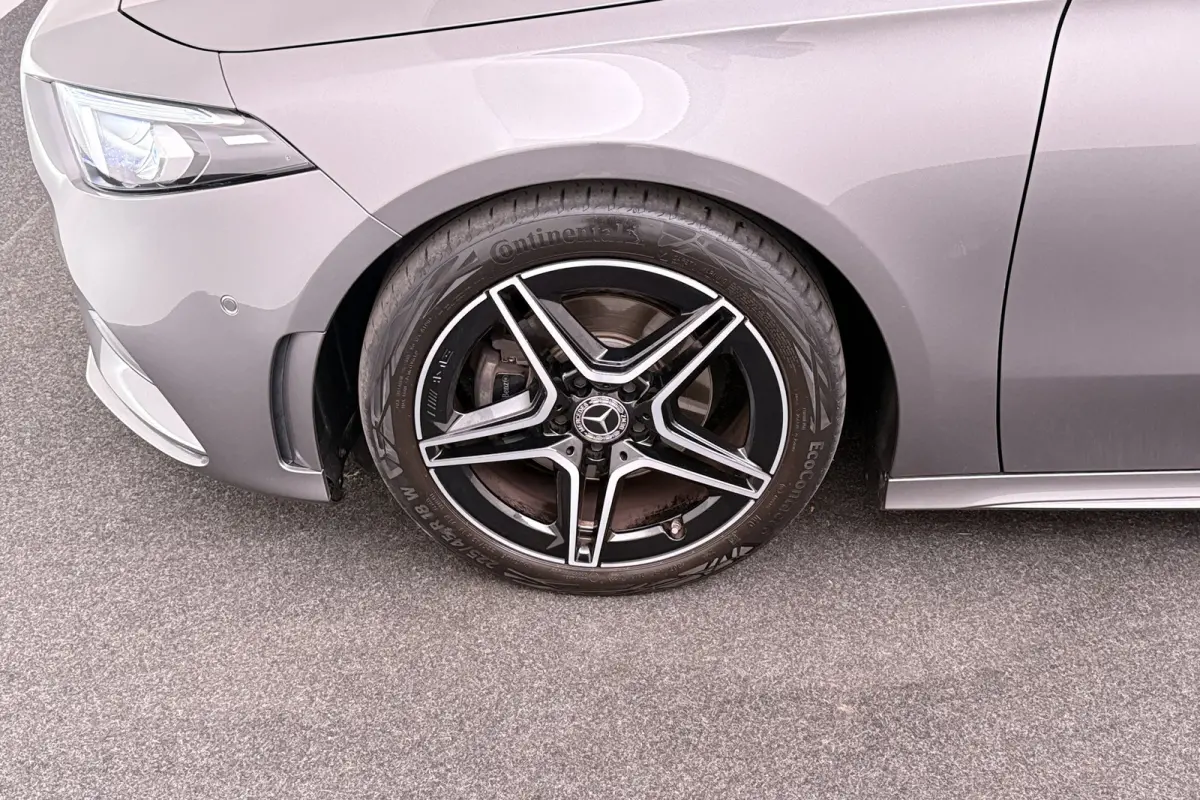 180 Aut. AMG Night-Pack Camera 18'LMV Sfeerverlichting