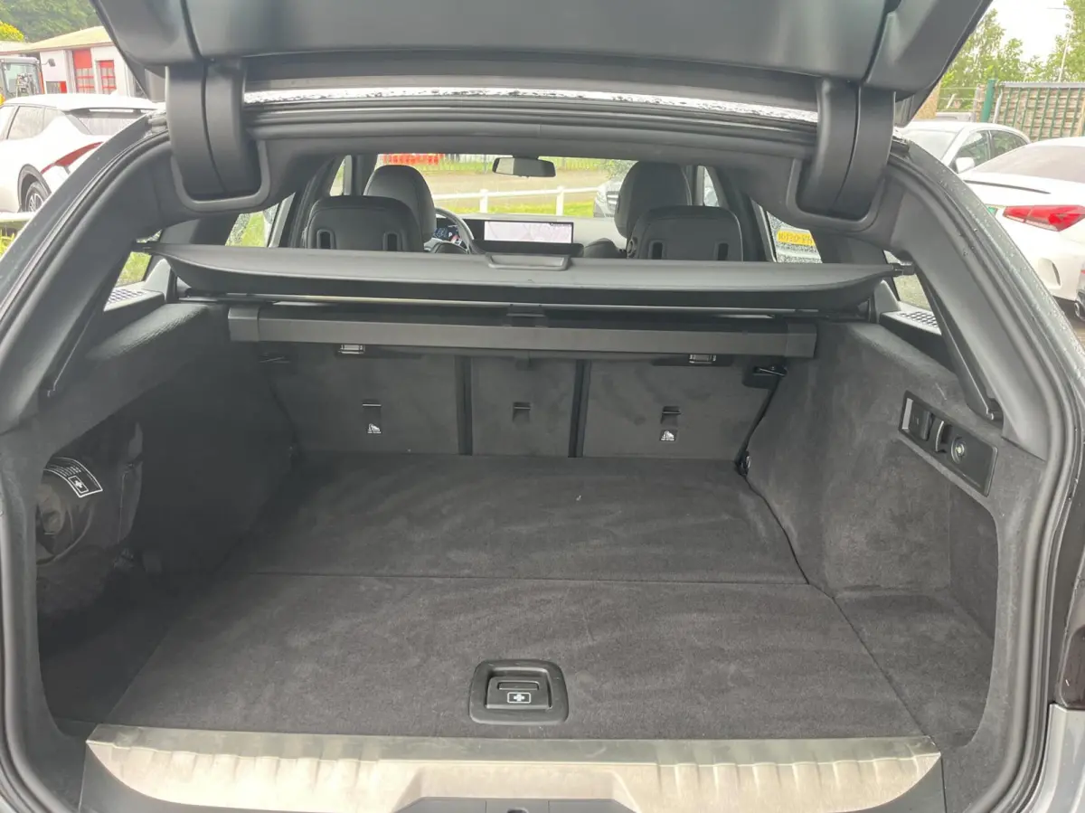 330e M Sport LONG RANGE! EL. TREKHAAK