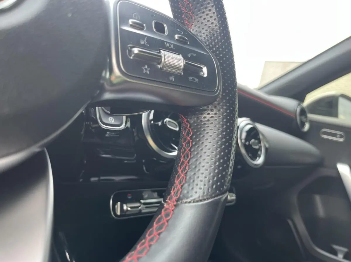 200 AMG CARPLAY+EL TREKHAAK 19INCHNL AUTO