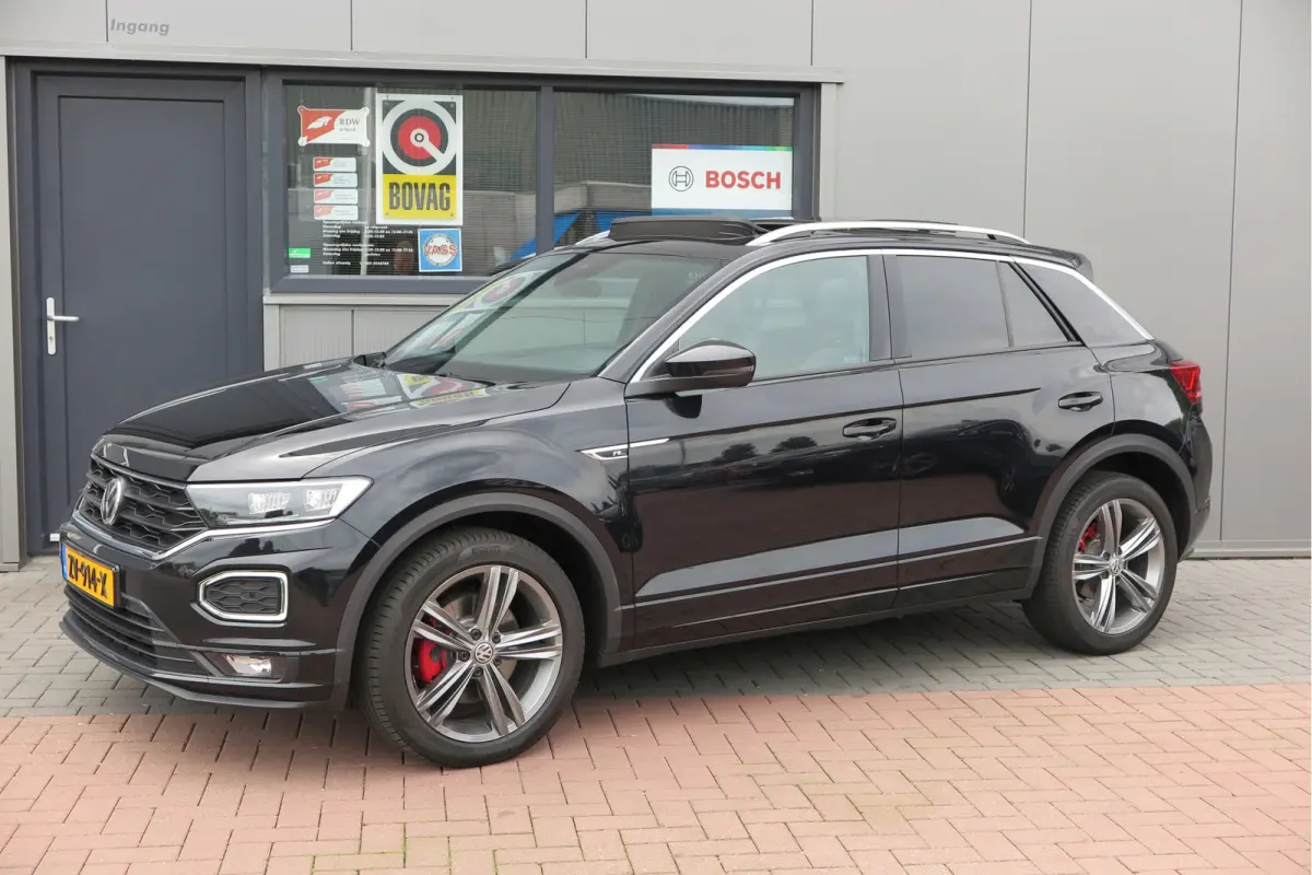 1.5 TSI 150pk DSG Sport Business R-Line , Pano , Virtual , Xenon, Leder, Navi , Carplay , LMV, PDC, Camera etc. etc