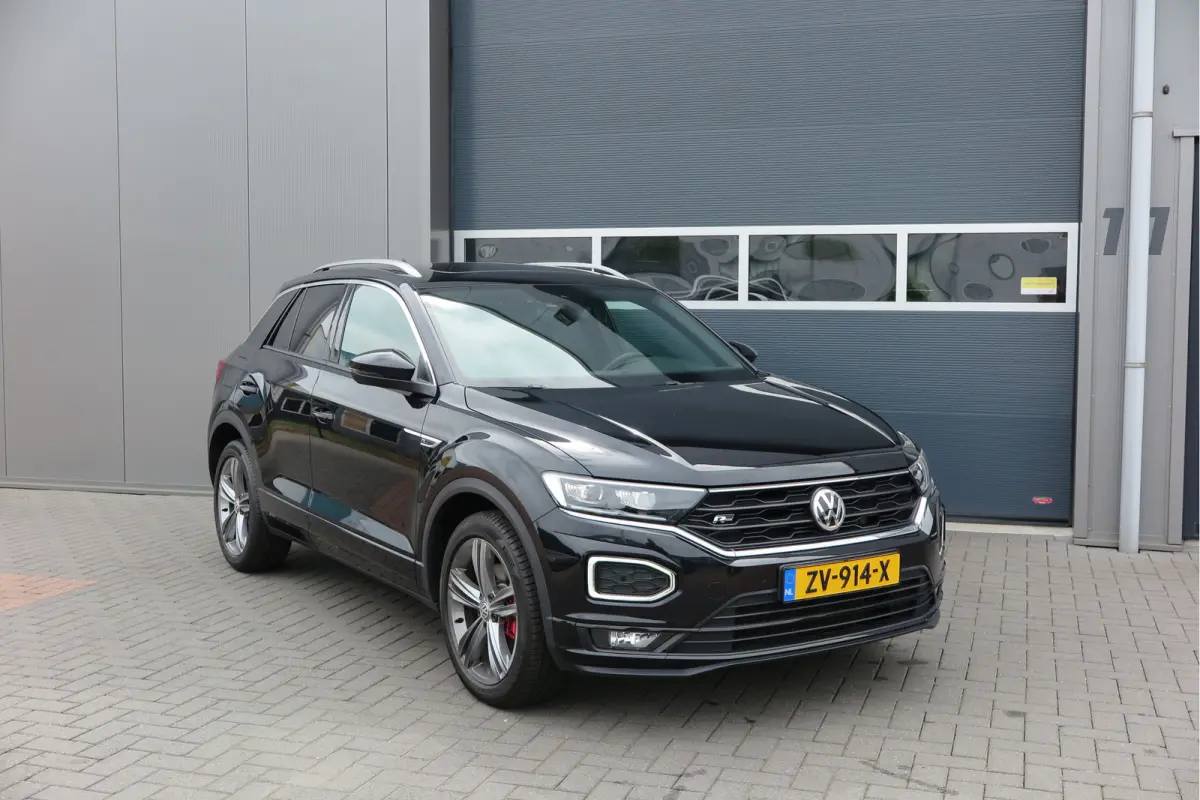 1.5 TSI 150pk DSG Sport Business R-Line , Pano , Virtual , Xenon, Leder, Navi , Carplay , LMV, PDC, Camera etc. etc