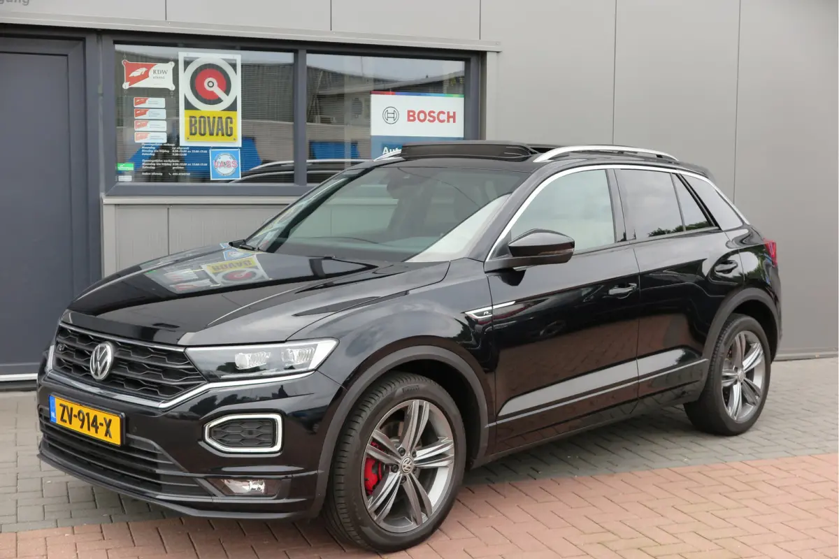 1.5 TSI 150pk DSG Sport Business R-Line , Pano , Virtual , Xenon, Leder, Navi , Carplay , LMV, PDC, Camera etc. etc