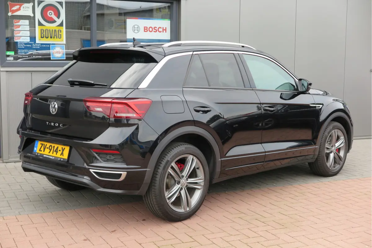 1.5 TSI 150pk DSG Sport Business R-Line , Pano , Virtual , Xenon, Leder, Navi , Carplay , LMV, PDC, Camera etc. etc