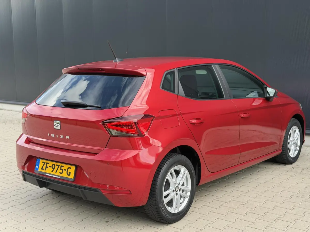 1.0 TSI Style Camera PDC Cruise Carplay Climate