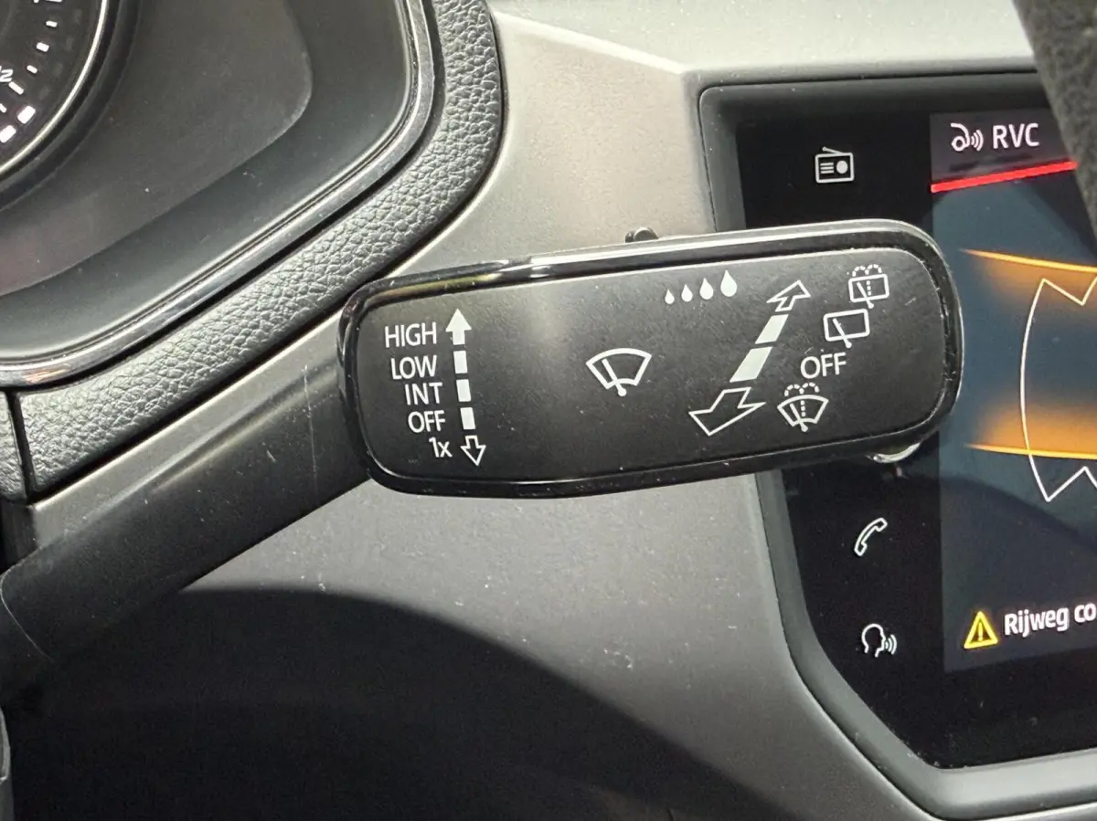 1.0 TSI Style Camera PDC Cruise Carplay Climate