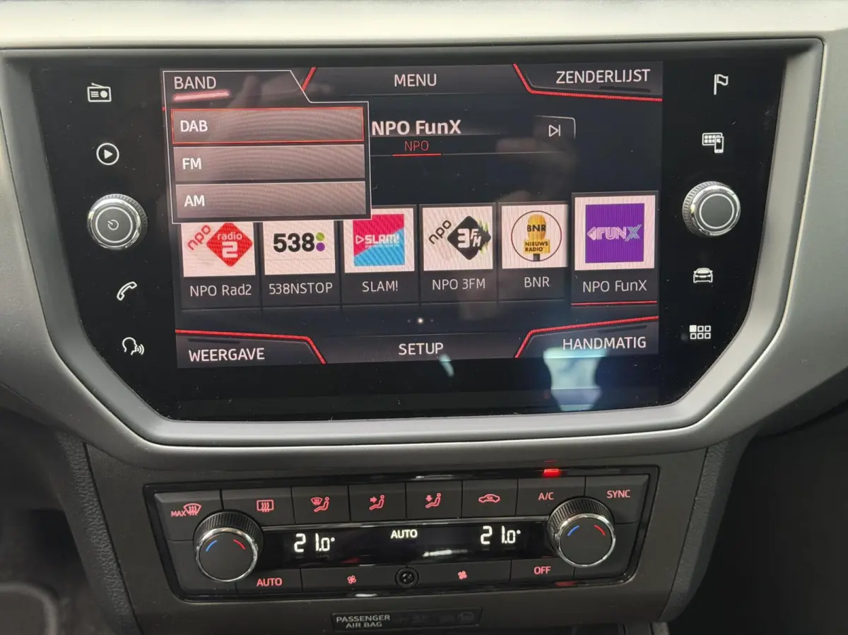 1.0 TSI Style Camera PDC Cruise Carplay Climate