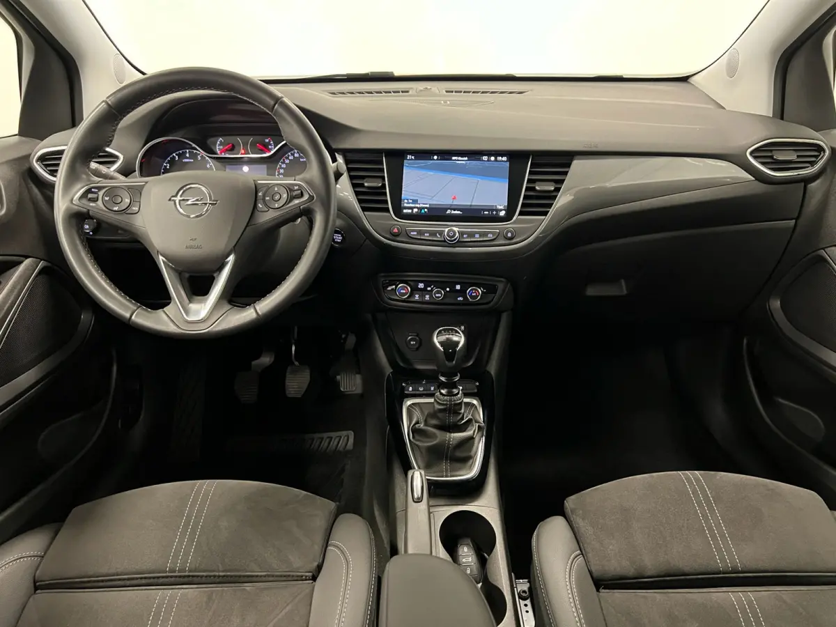 1.2 Turbo 110PK / ULTIMATE / NAVI / ALCANTARA / PDC /