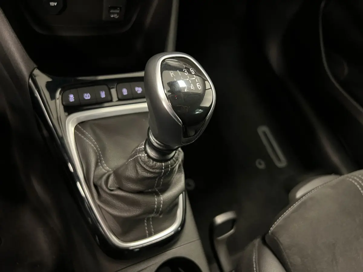 1.2 Turbo 110PK / ULTIMATE / NAVI / ALCANTARA / PDC /