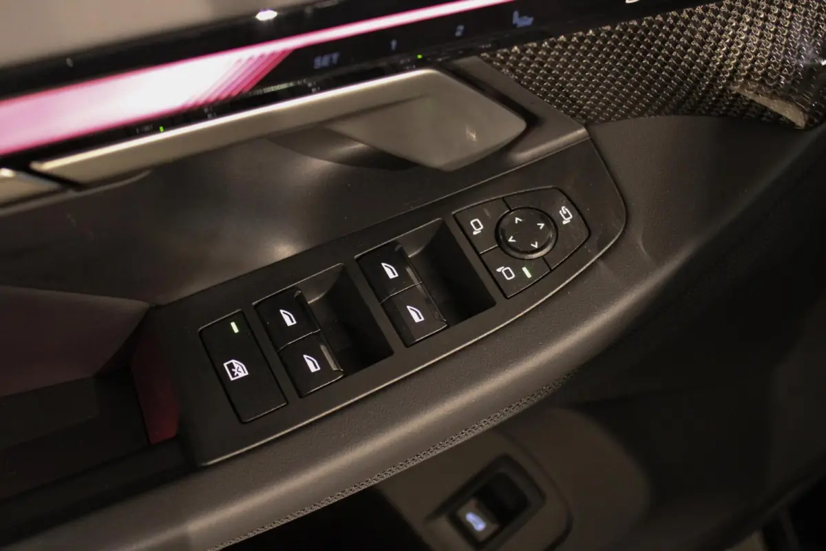 550e xDrive M-sport PANO | 4w-best | HUD