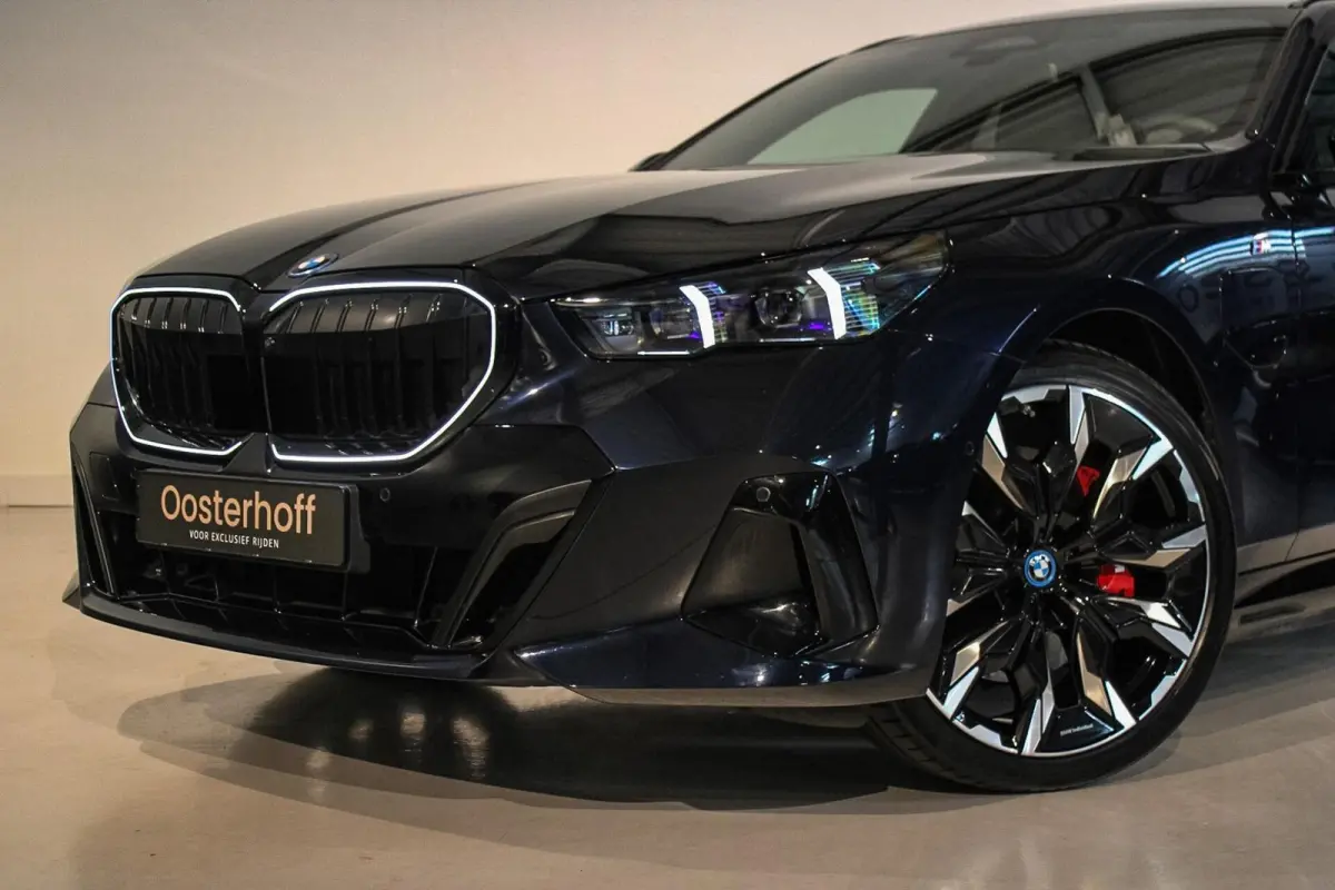550e xDrive M-sport PANO | 4w-best | HUD