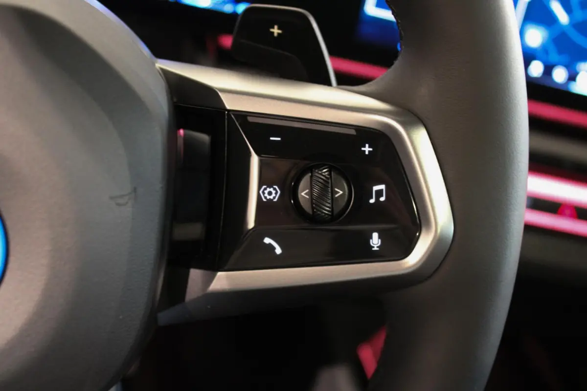 550e xDrive M-sport PANO | 4w-best | HUD