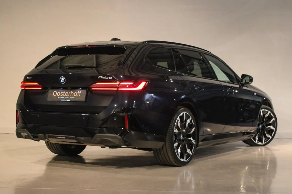 550e xDrive M-sport PANO | 4w-best | HUD